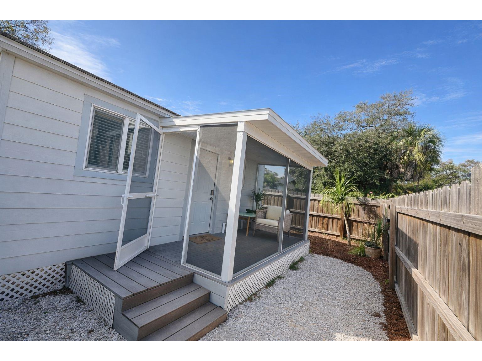 4133 3rd Avenue N Saint Petersburg FL 33713 TB8467966 image43