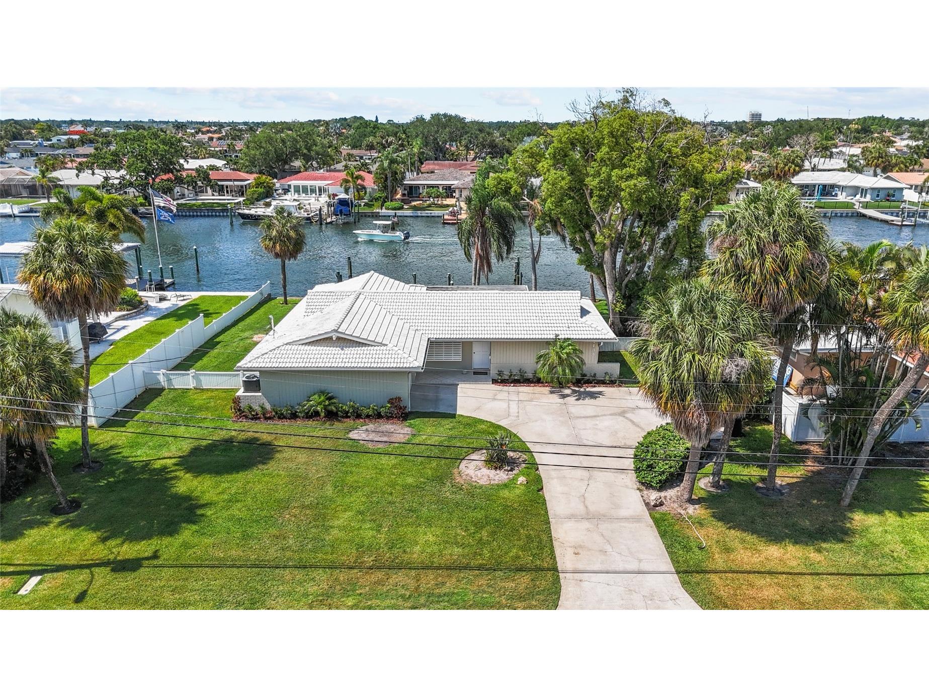 4133 49th Avenue S Saint Petersburg FL 33711 TB8512982 image1