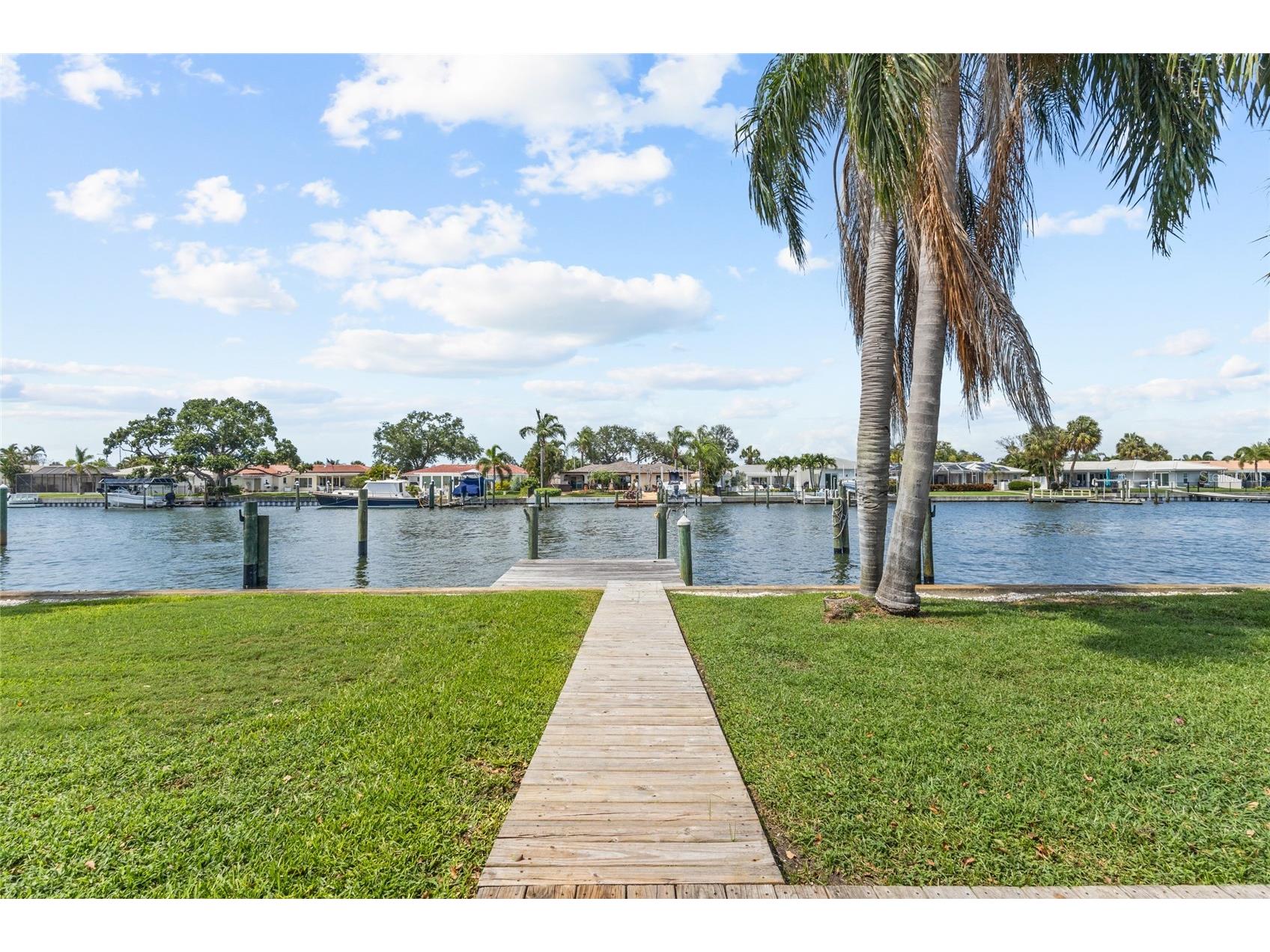 4133 49th Avenue S Saint Petersburg FL 33711 TB8512982 image18