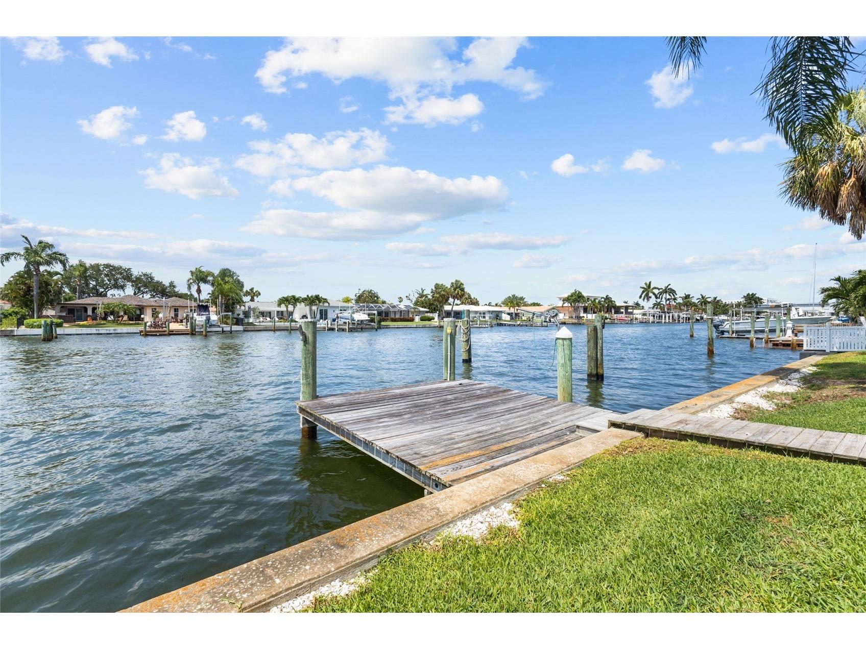 4133 49th Avenue S Saint Petersburg FL 33711 TB8512982 image19