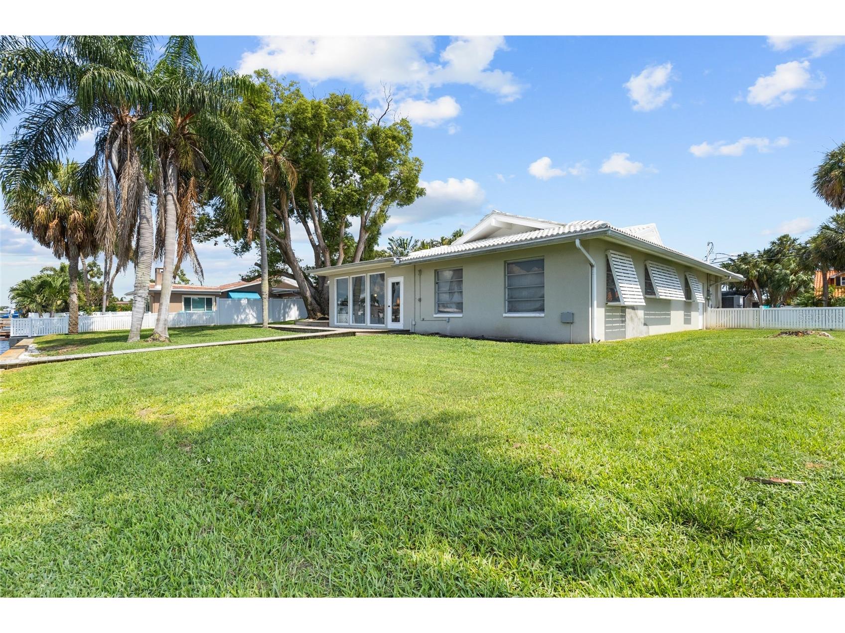 4133 49th Avenue S Saint Petersburg FL 33711 TB8512982 image20