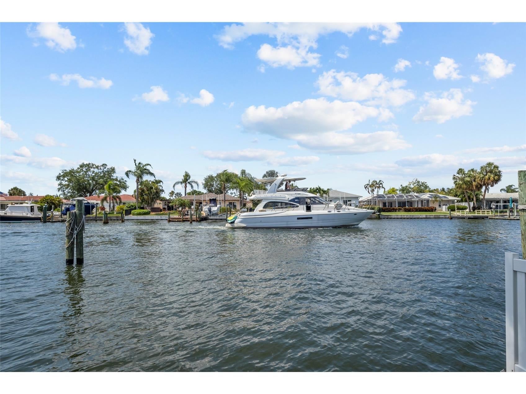4133 49th Avenue S Saint Petersburg FL 33711 TB8512982 image24