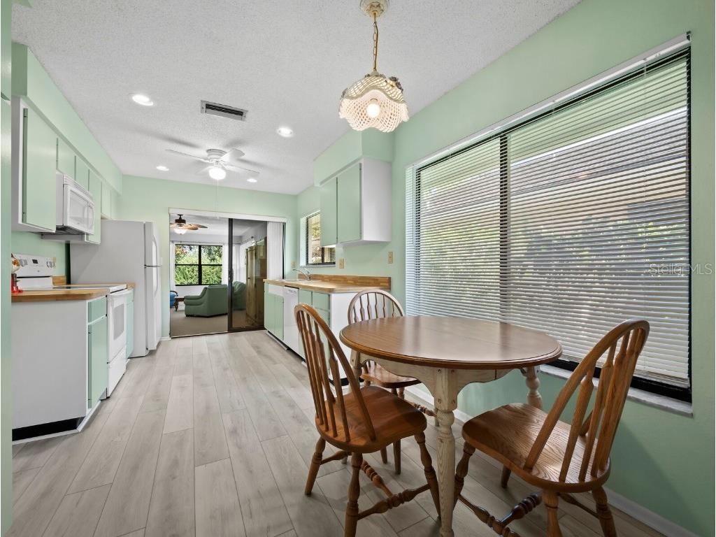 4133 Carriage Drive #18 Sarasota FL 34241 A4668329 image16