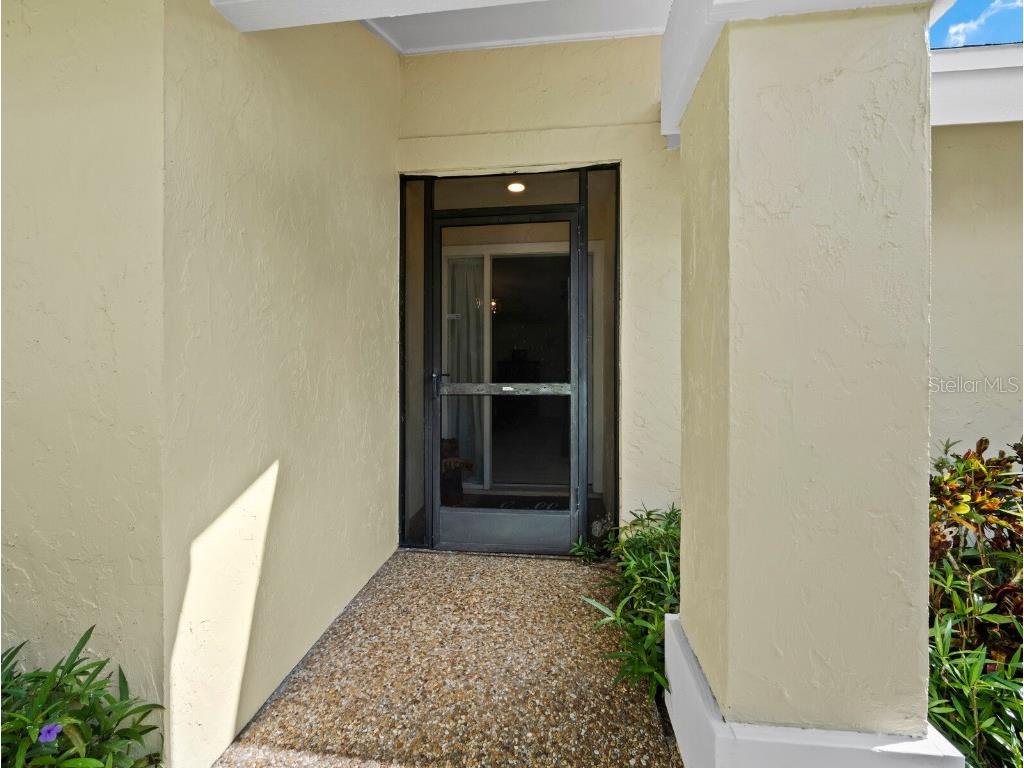 4133 Carriage Drive #18 Sarasota FL 34241 A4668329 image5