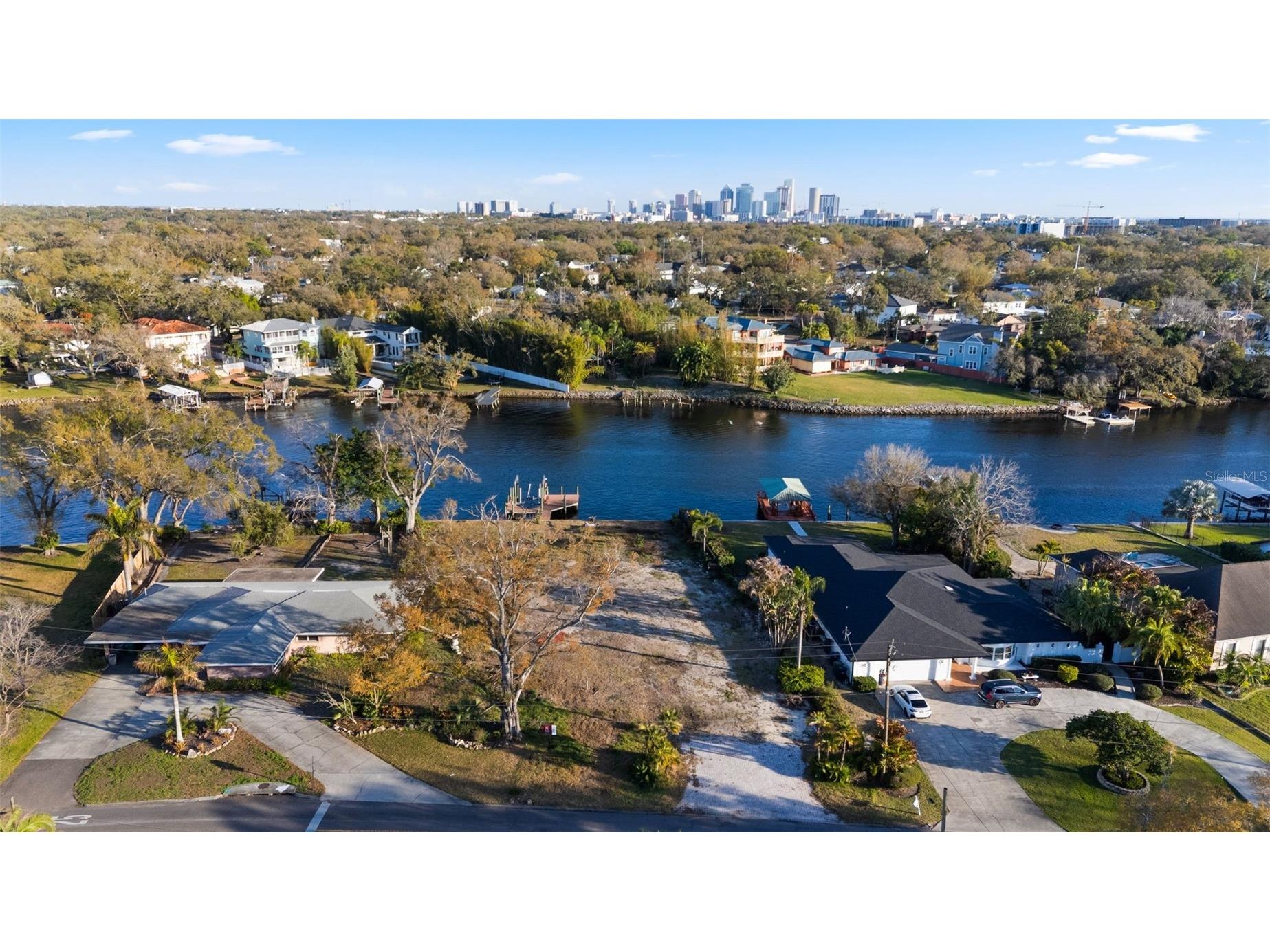 4133 N River View Avenue Tampa FL 33607 TB8482477 image1