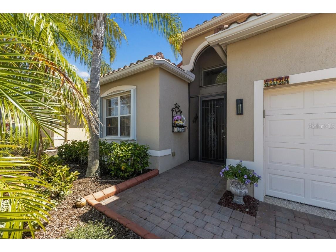 4134 63rd Terrace E Sarasota FL 34243 A4644930 image1