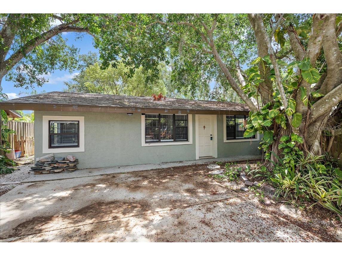 4135 Bell Avenue Sarasota FL 34231 A4579475 image1