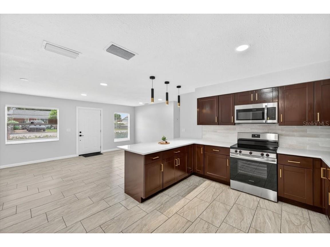 4135 Orange Avenue Mulberry FL 33860 TB8430945 image11