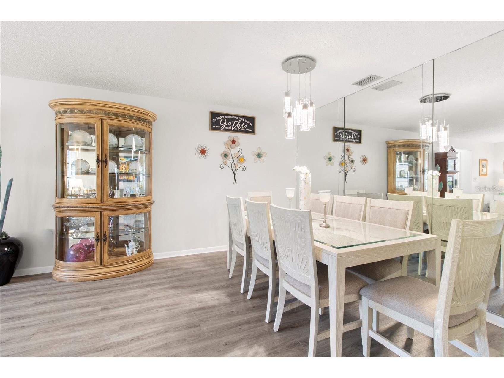4136 Bowling Green Circle #23 Sarasota FL 34233 A4696926 image16