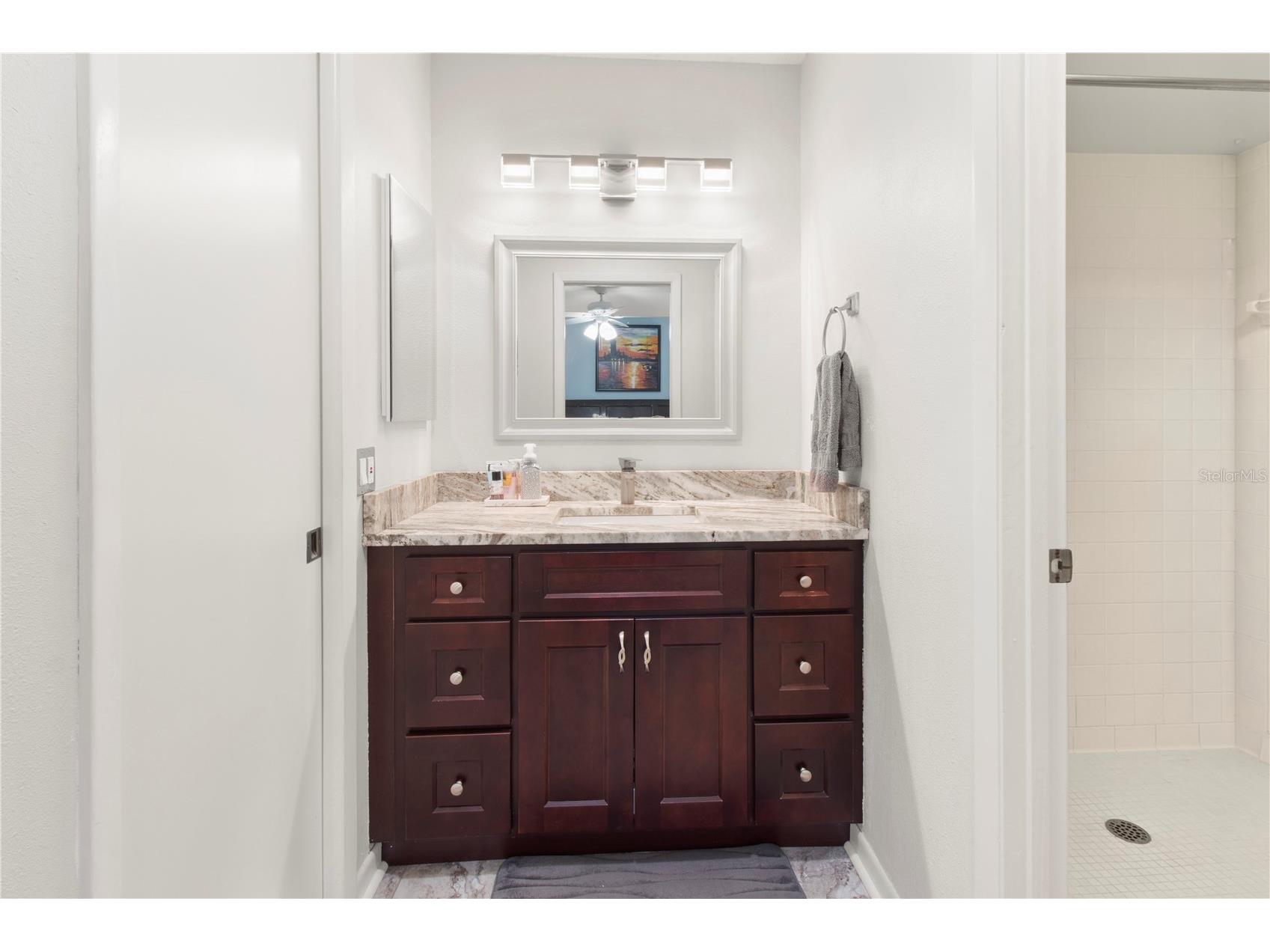 4136 Bowling Green Circle #23 Sarasota FL 34233 A4696926 image33