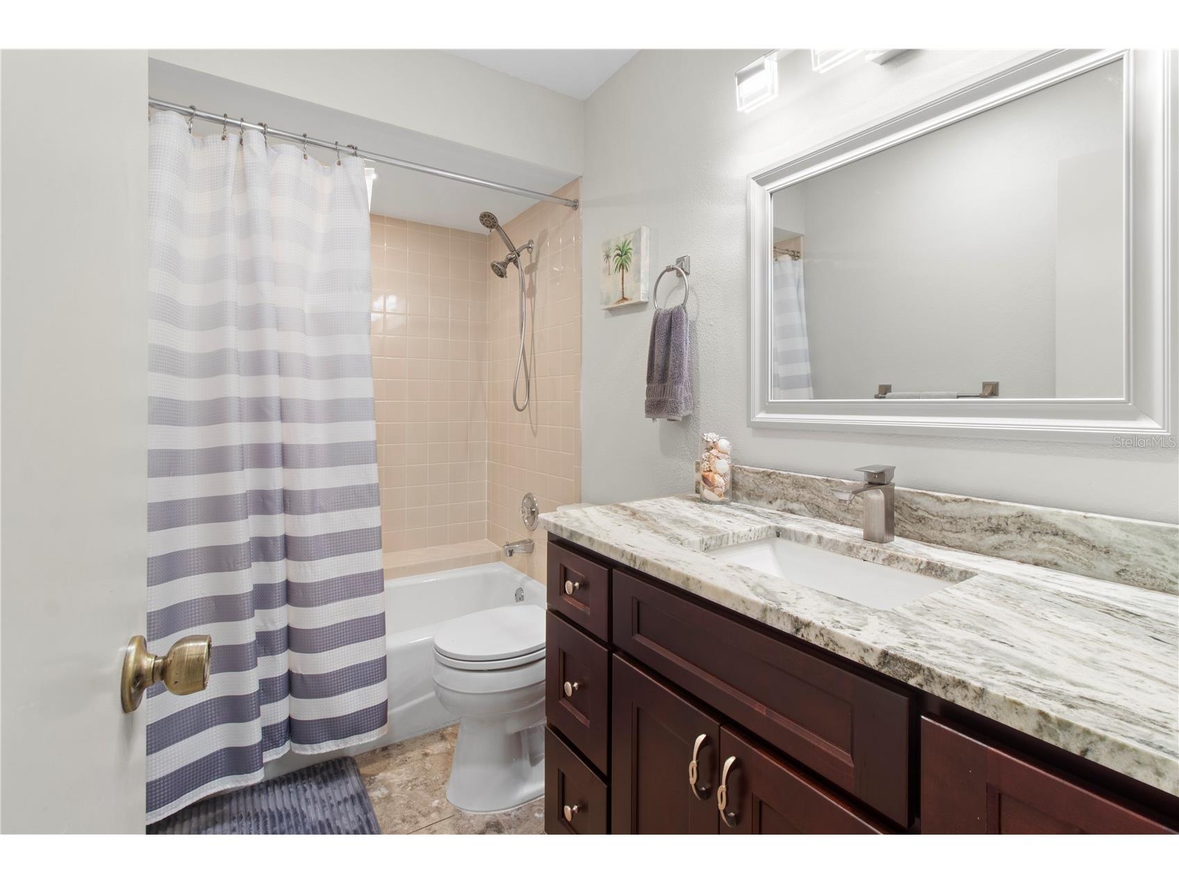 4136 Bowling Green Circle #23 Sarasota FL 34233 A4696926 image37