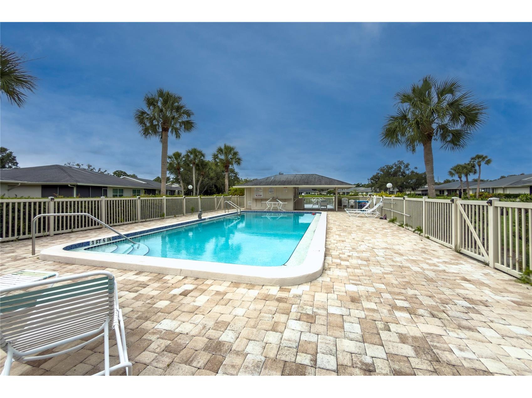 4136 Bowling Green Circle #23 Sarasota FL 34233 A4696926 image44