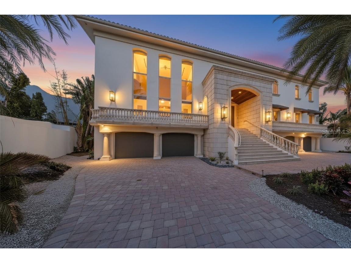 4136 Roberts Point Circle Sarasota FL 34242 - NETTIE BAYOU A4670896 image1