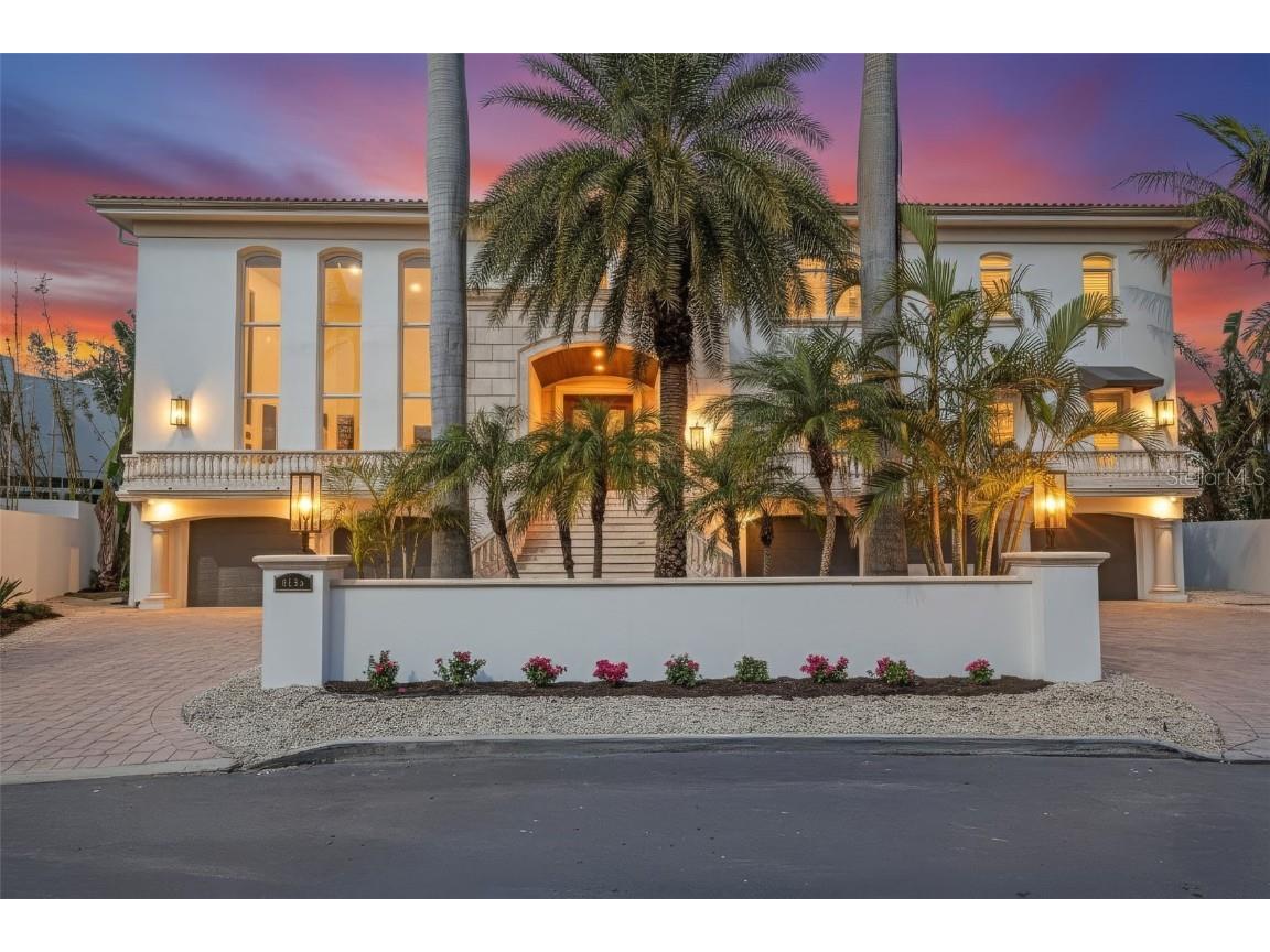 4136 Roberts Point Circle Sarasota FL 34242 - NETTIE BAYOU A4670896 image2