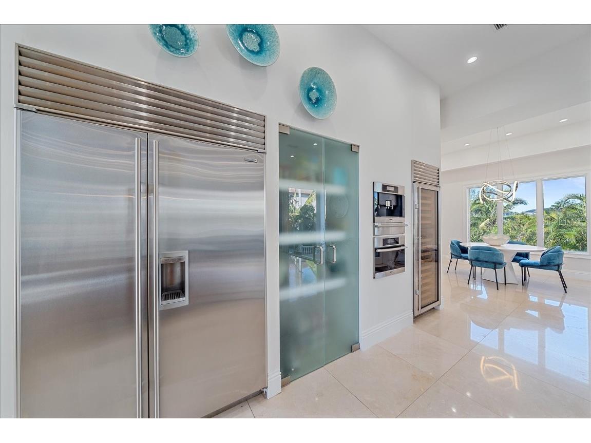 4136 Roberts Point Circle Sarasota FL 34242 - NETTIE BAYOU A4670896 image42