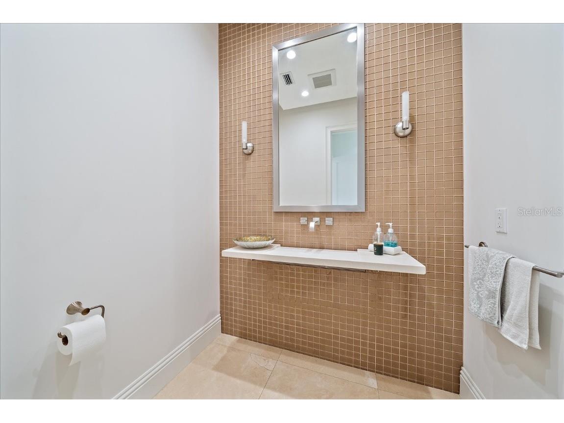 4136 Roberts Point Circle Sarasota FL 34242 - NETTIE BAYOU A4670896 image53