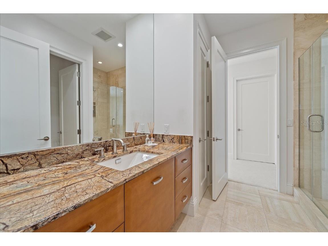 4136 Roberts Point Circle Sarasota FL 34242 - NETTIE BAYOU A4670896 image75