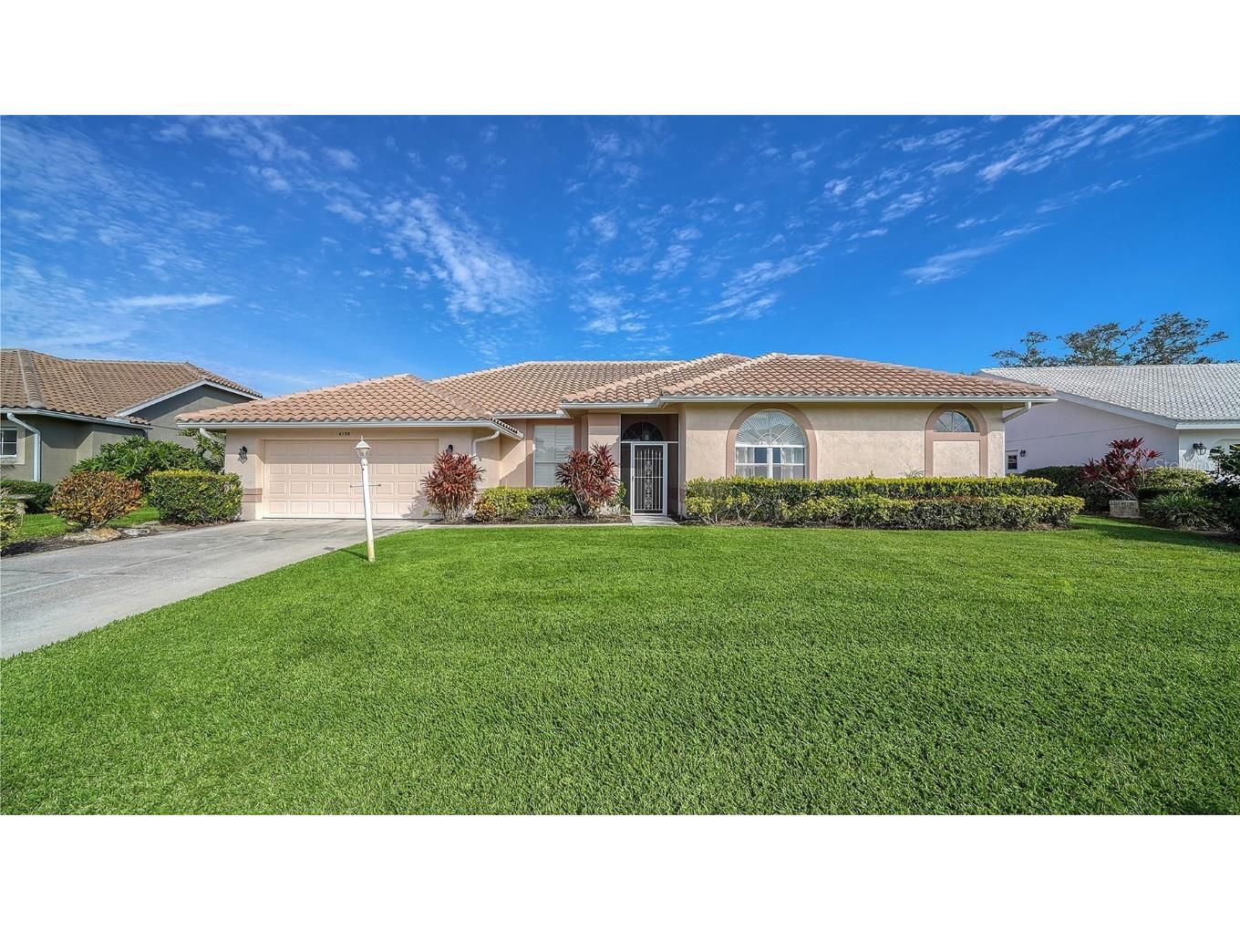 4136 Via Mirada Sarasota FL 34238 A4633752 image1