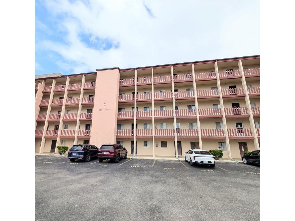 4137 Lake Bayshore Drive #C505 Bradenton FL 34205 A4668064 image1