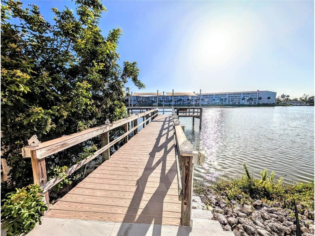 4137 Lake Bayshore Drive #C505 Bradenton FL 34205 A4668064 image23