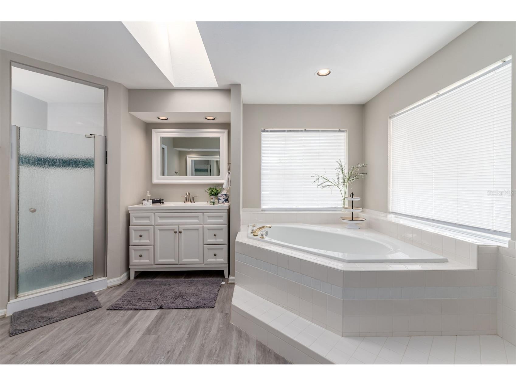 4137 Pinar Drive Bradenton FL 34210 A4678990 image11