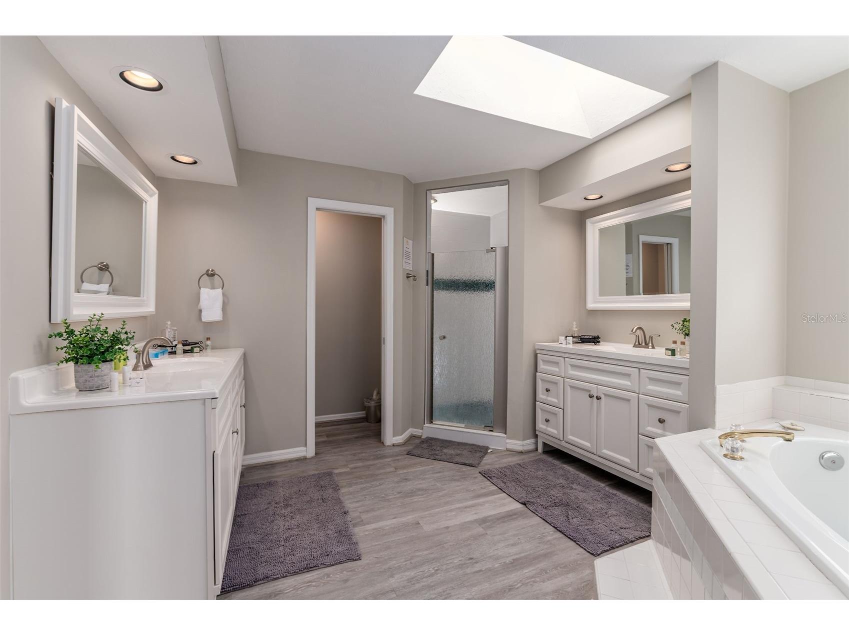 4137 Pinar Drive Bradenton FL 34210 A4678990 image12