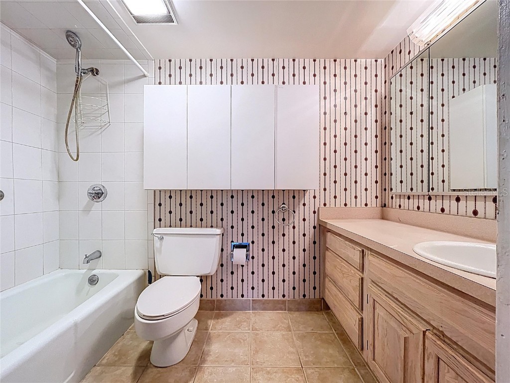 4138 Pinelake Lane #101 Tampa FL 33618 TB8446976 image28