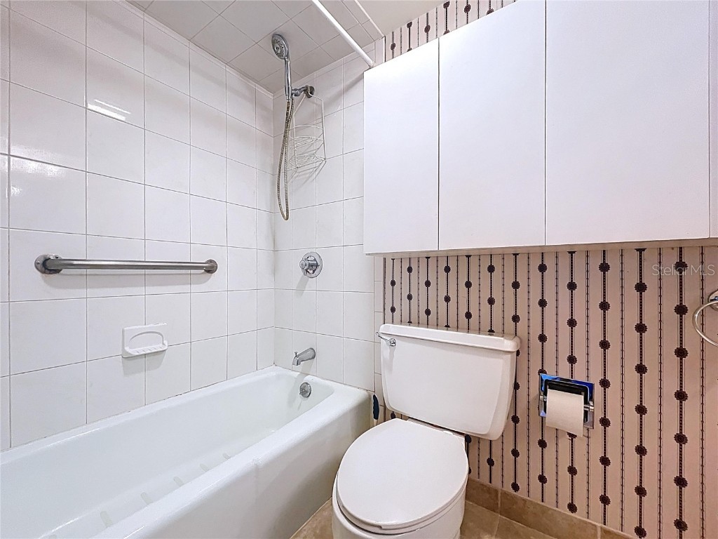 4138 Pinelake Lane #101 Tampa FL 33618 TB8446976 image29