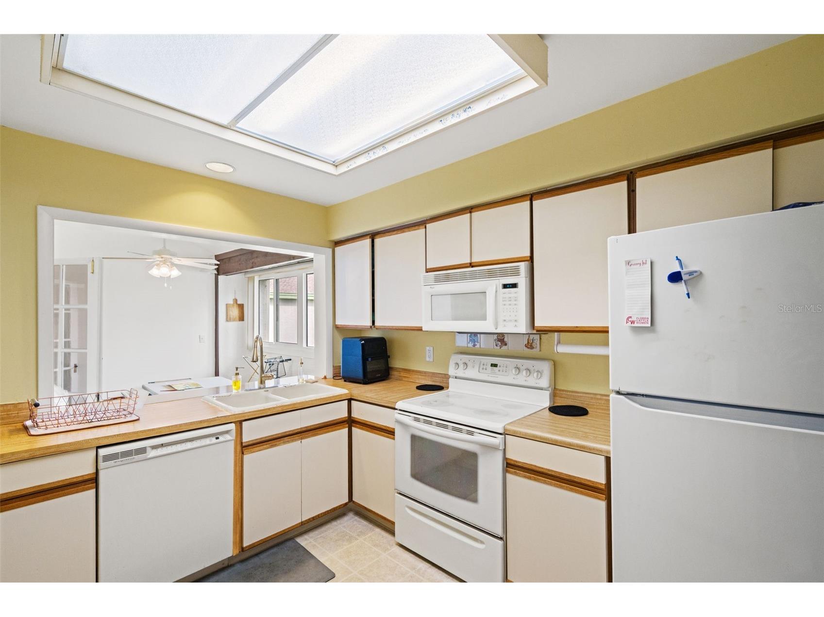 4138 Pinelake Lane #201 Tampa FL 33618 TB8507732 image11