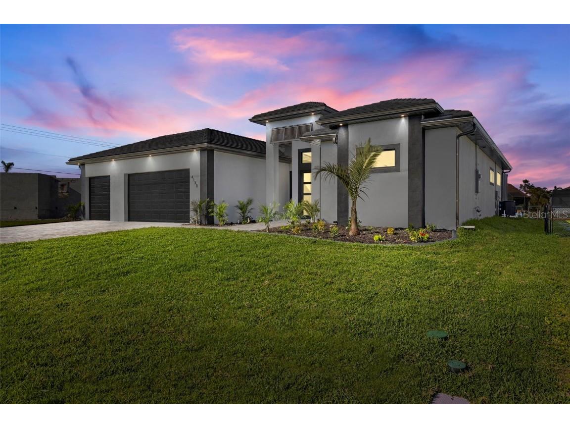 4138 SW 23rd Place Cape Coral FL 33914 - 185FT WIDE CINDERELLA CANAL C7471965 image1