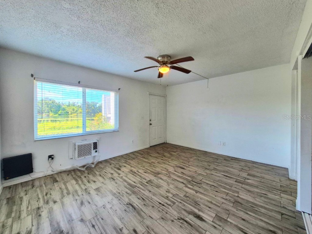 4139 Dolphin Drive Tampa FL 33617 TB8410520 image6