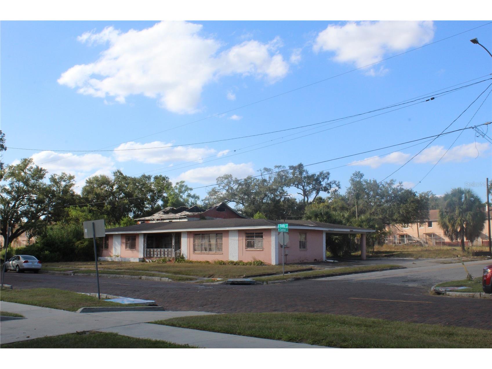 414 & 418 E Emily + 167408-0000 Street Tampa FL 33603 TB8434803 image26