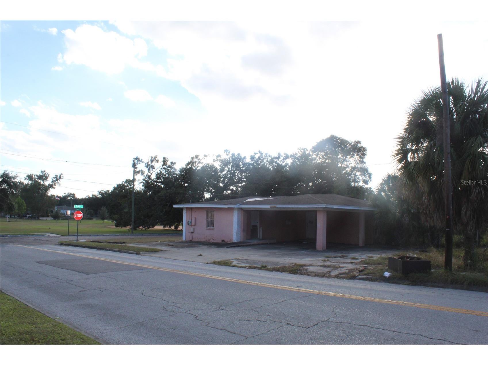 414 & 418 E Emily + 167408-0000 Street Tampa FL 33603 TB8434803 image29