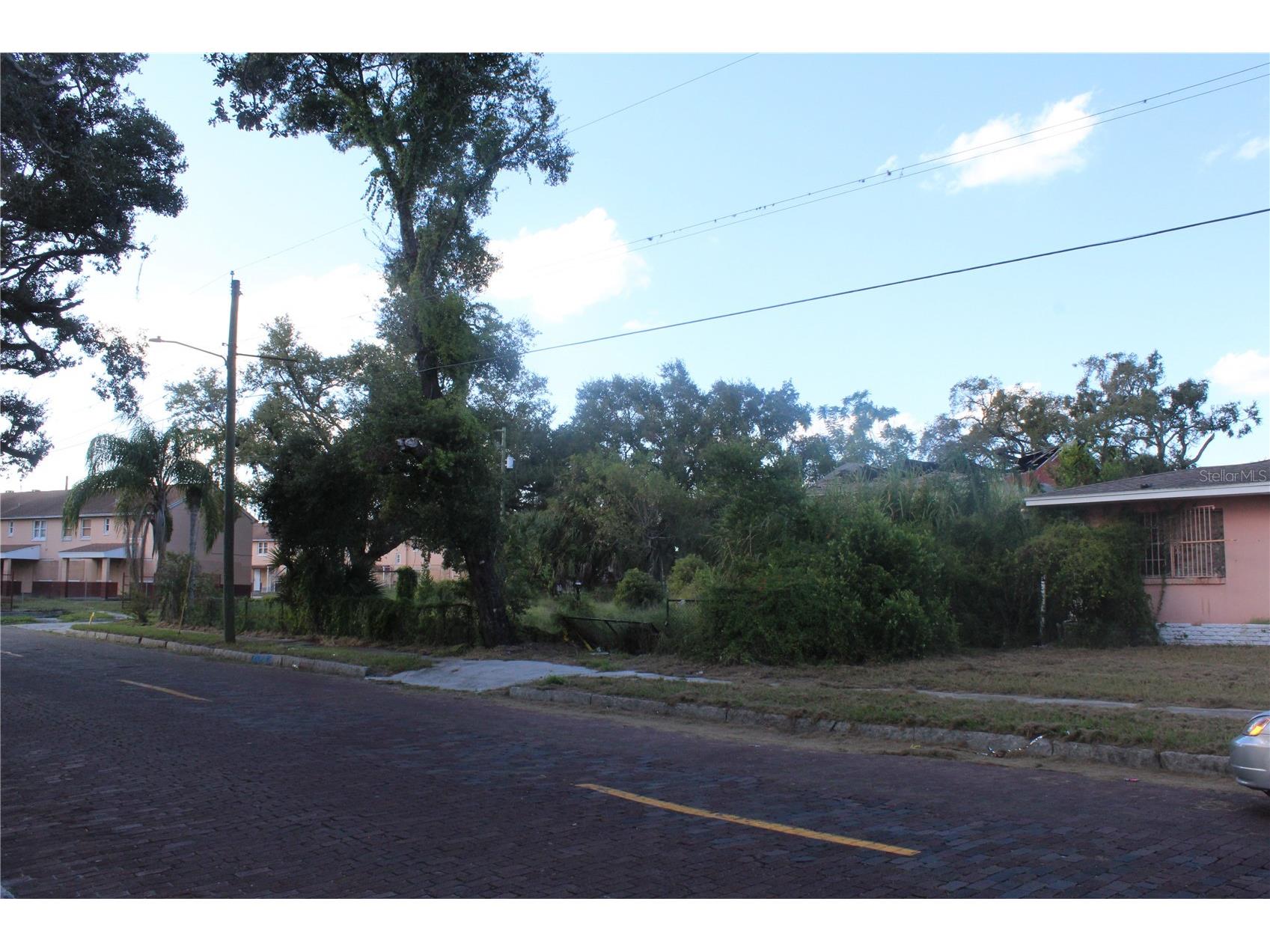 414 & 418 E Emily + 167408-0000 Street Tampa FL 33603 TB8434803 image34