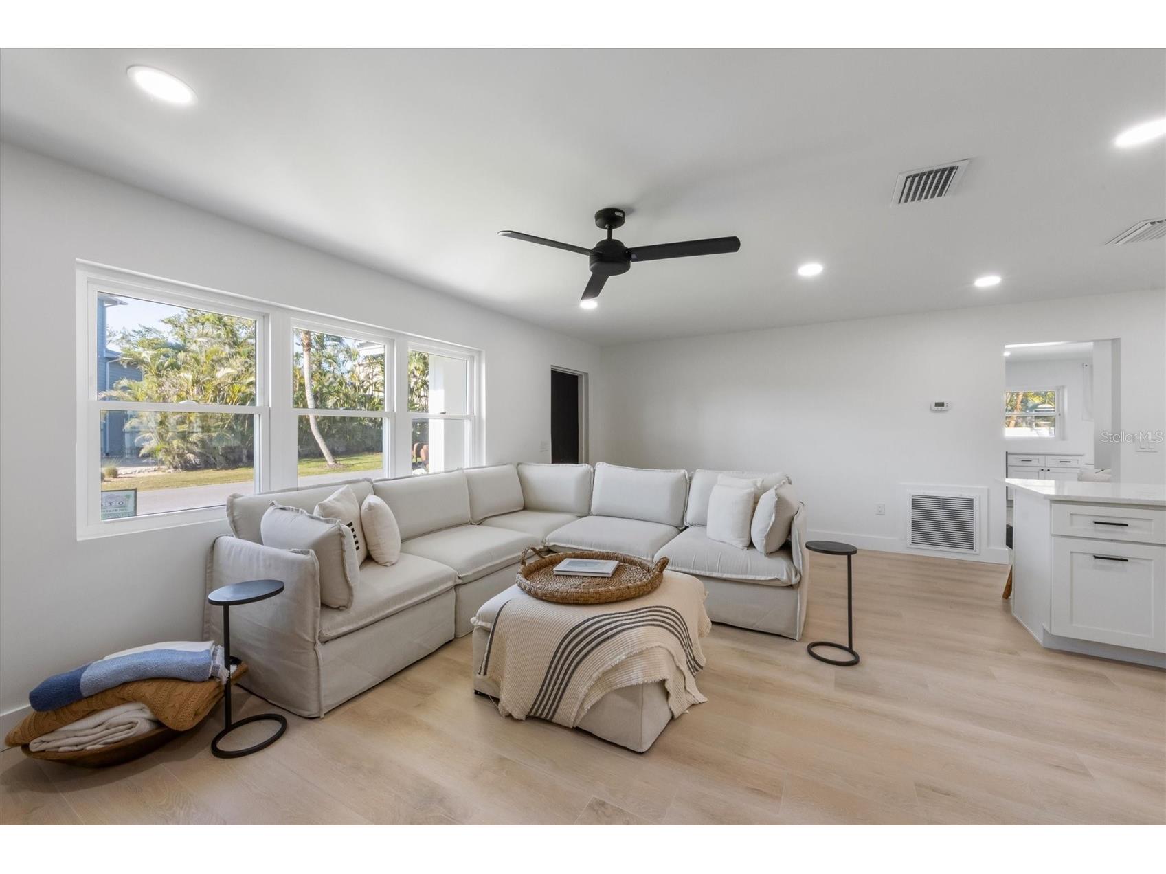 414 79th Street Holmes Beach FL 34217 A4677980 image25