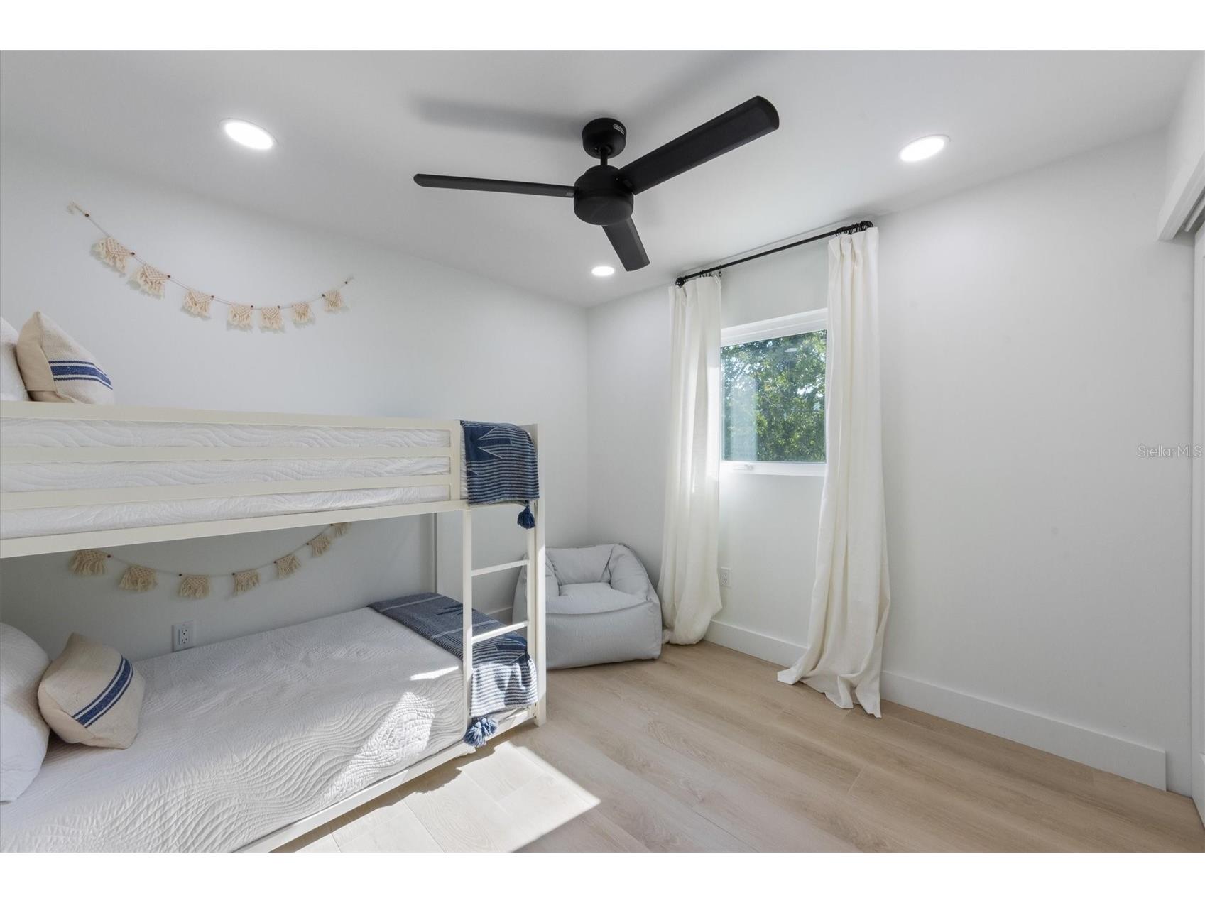 414 79th Street Holmes Beach FL 34217 A4677980 image28