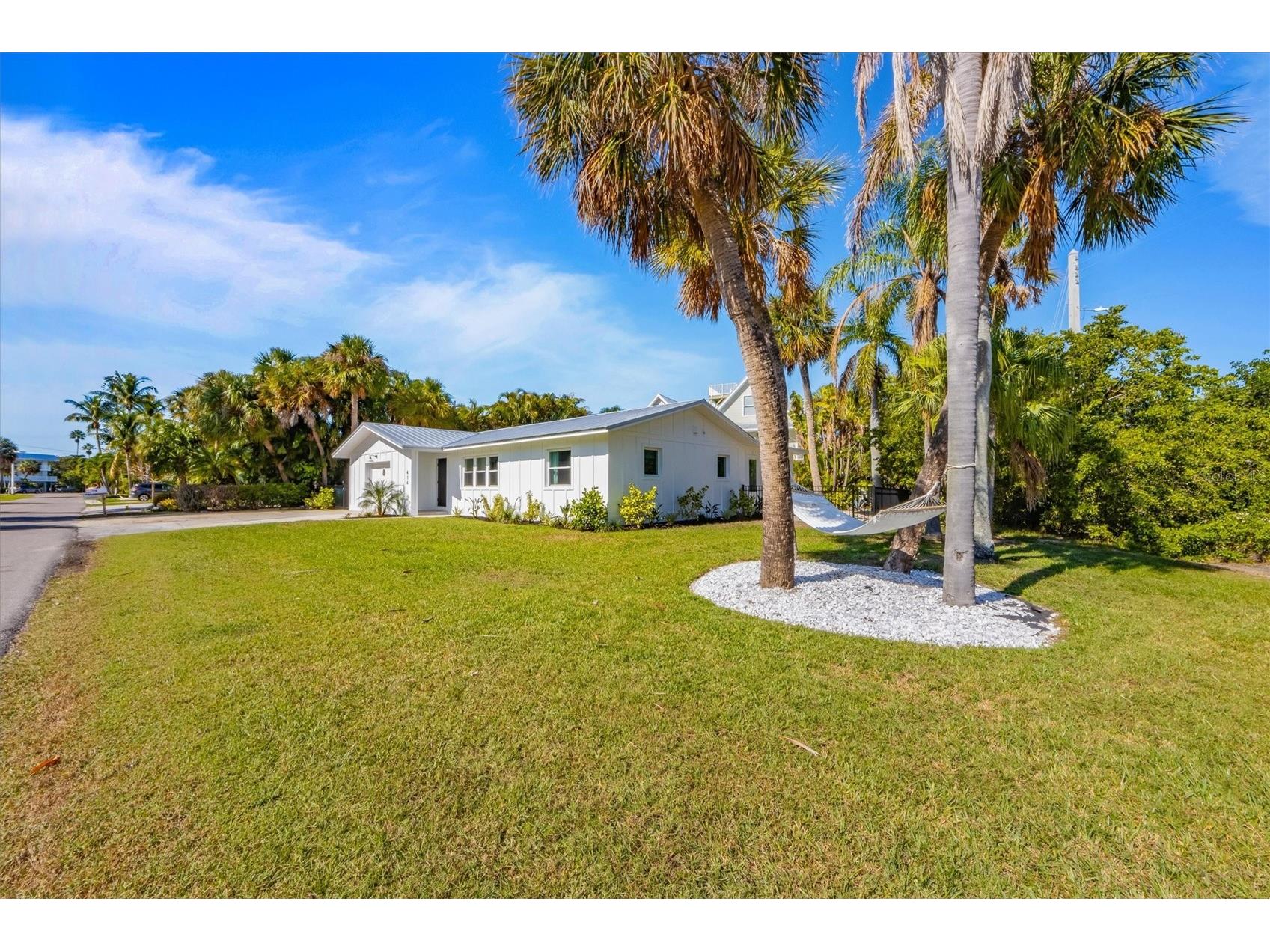 414 79th Street Holmes Beach FL 34217 A4677980 image5