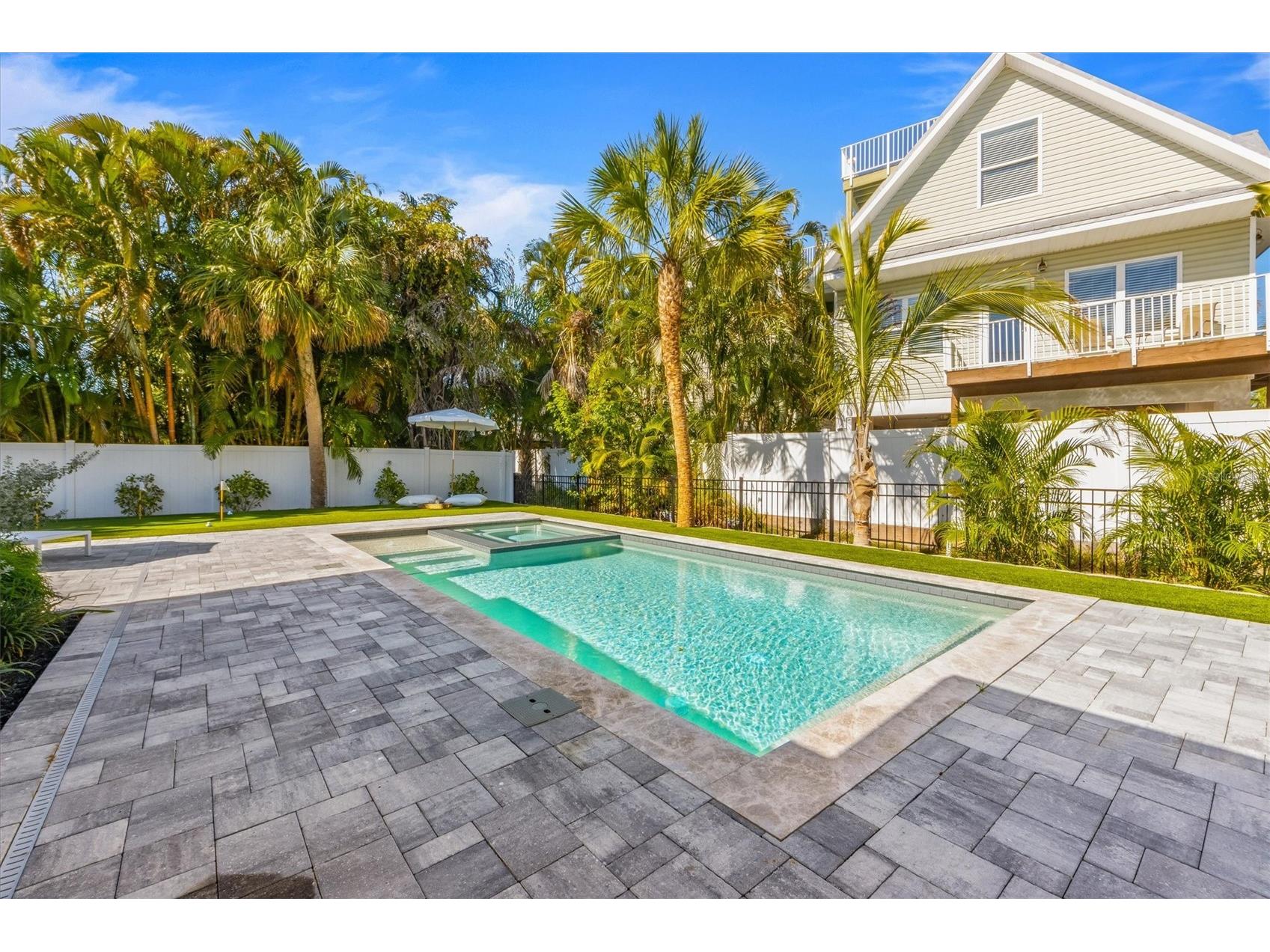 414 79th Street Holmes Beach FL 34217 A4677980 image8