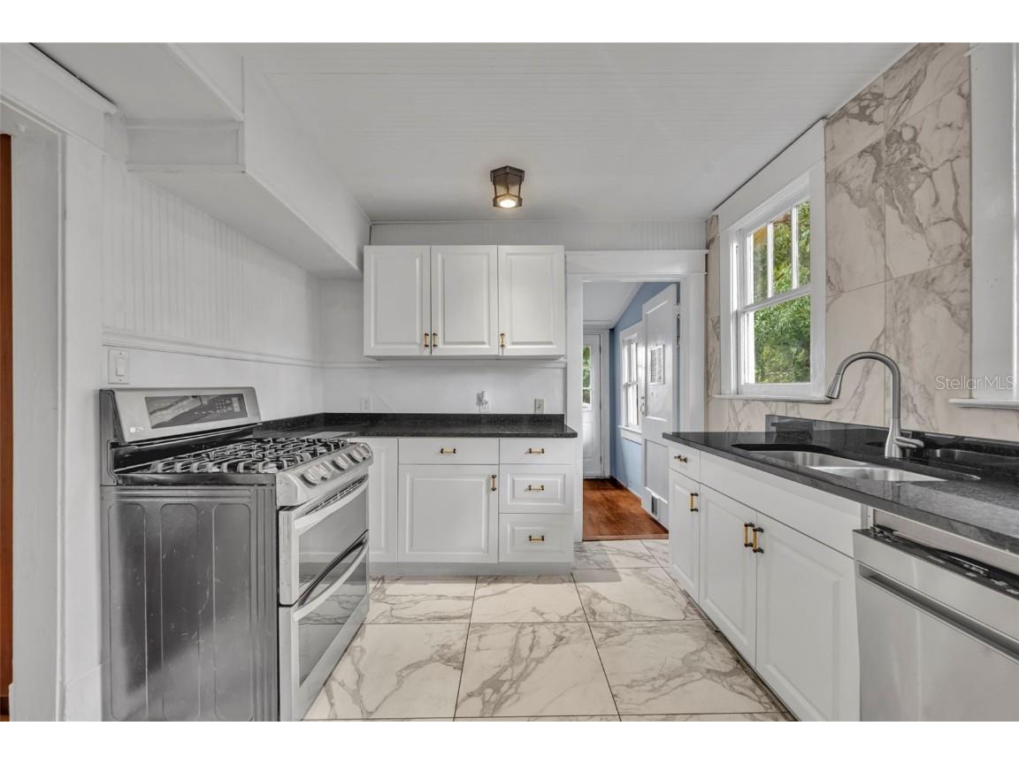 414 Briercliff Drive Orlando FL 32806 O6350813 image9