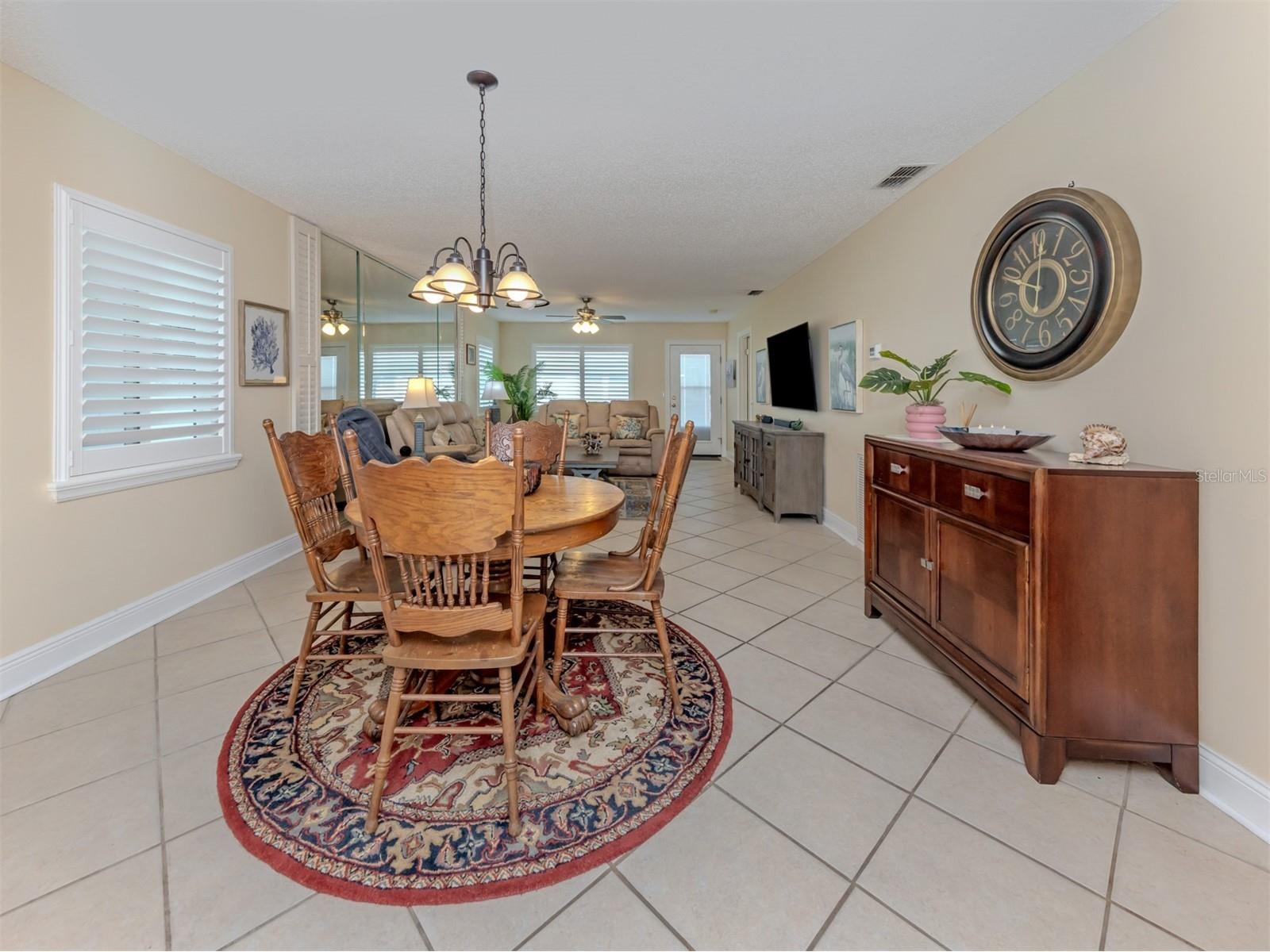 414 Circlewood Drive #H2 Venice FL 34293 N6143767 image8