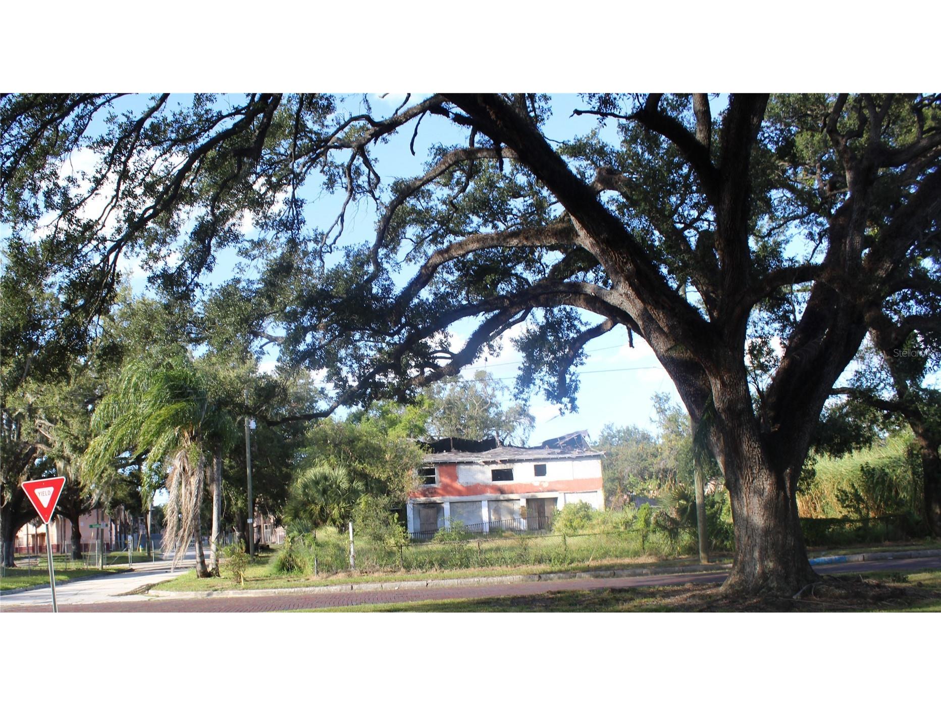 414 E Emily Street Tampa FL 33603 TB8441680 image15