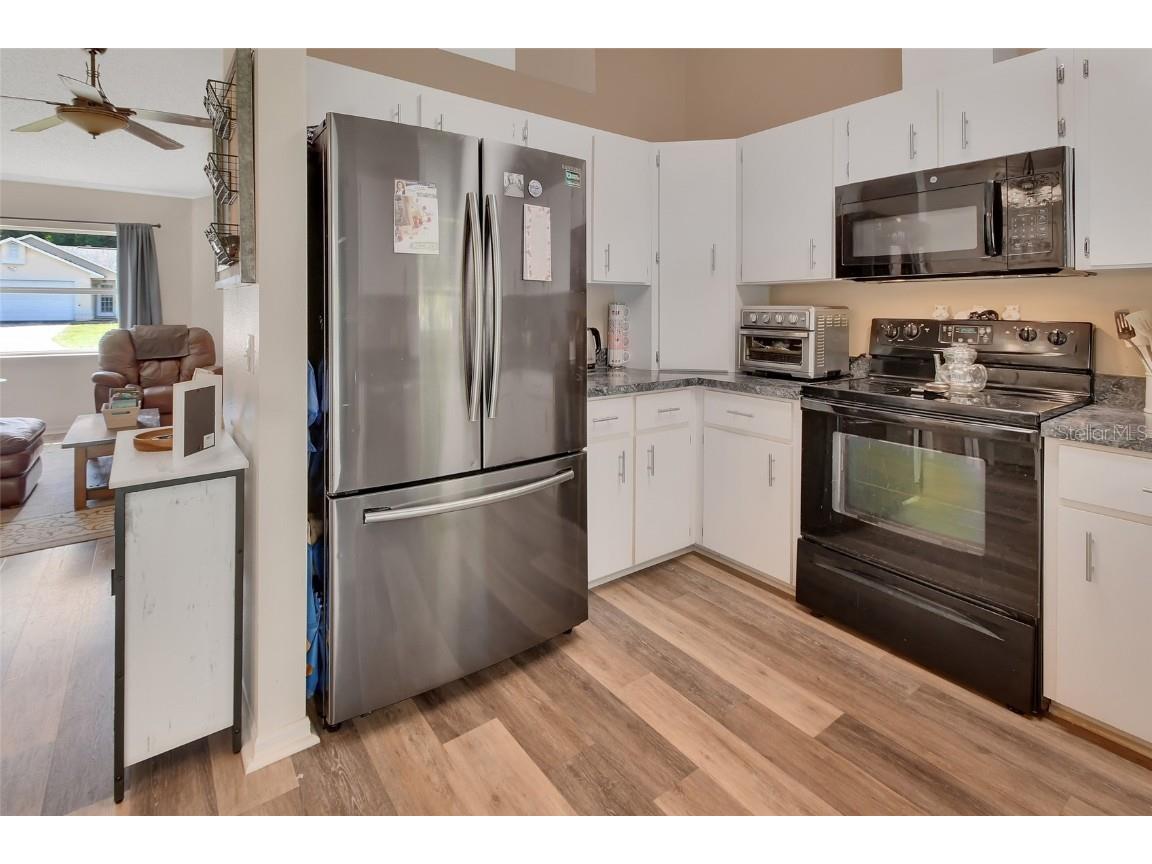 414 Lancaster Avenue Orange City FL 32763 V4943027 image13