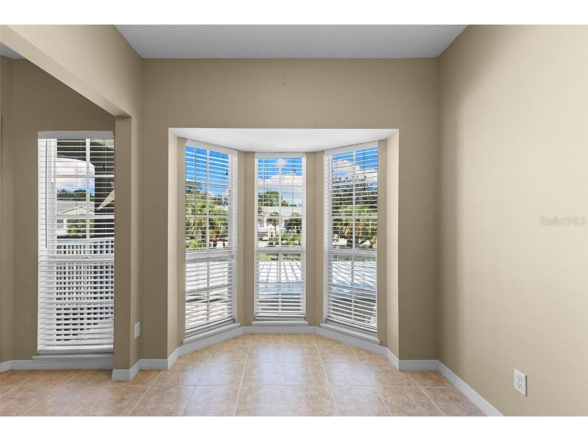 414 Laurel Lake Drive #203 Venice FL 34292 A4663251 image2