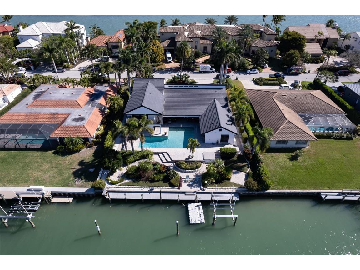 414 Meadow Lark Drive Sarasota FL 34236 A4601411 image1