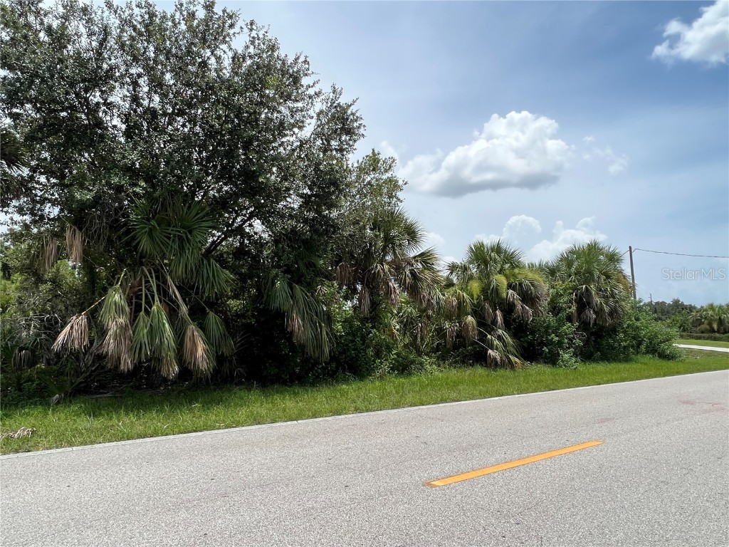 414 Ravenswood Boulevard Port Charlotte FL 33954 C7478599 image1