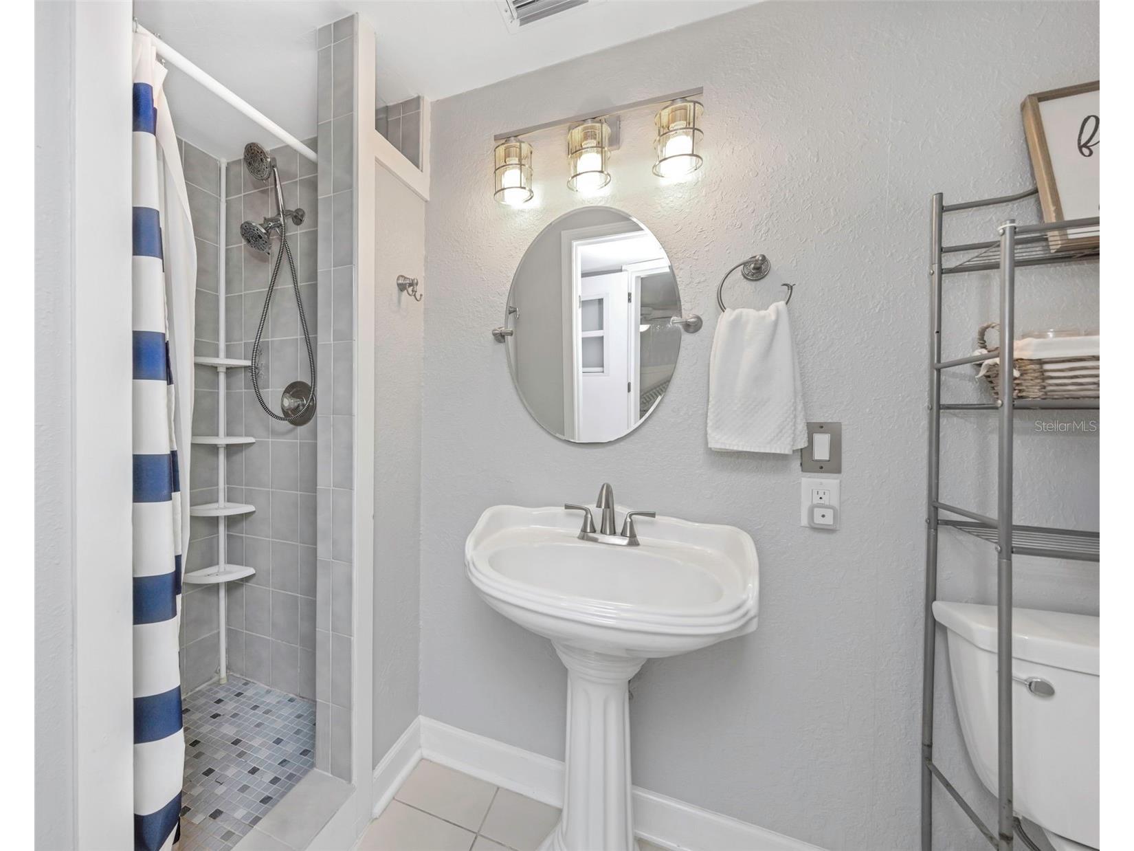 414 Tampa Road Palm Harbor FL 34683 TB8510203 image17
