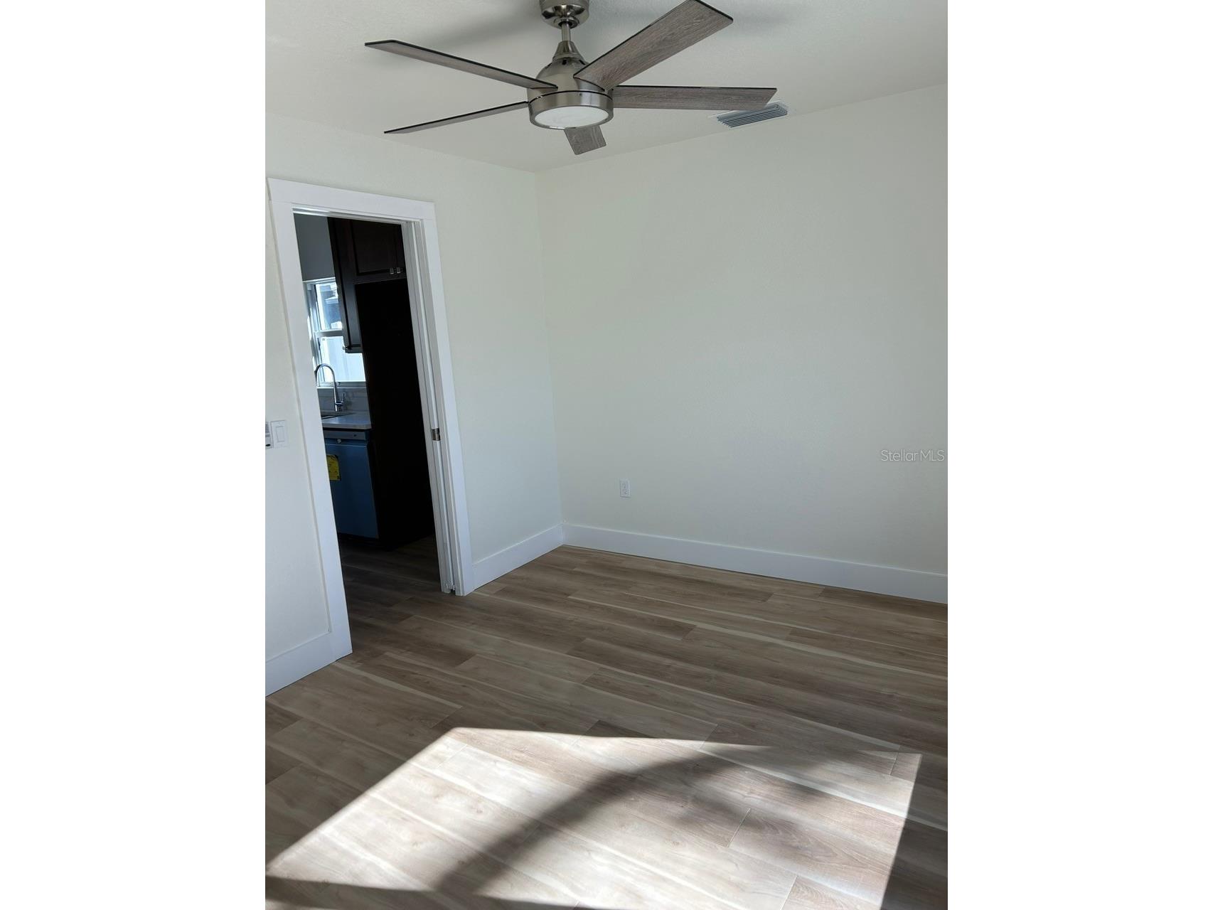 4140 14th Avenue S Saint Petersburg FL 33711 TB8412146 image10