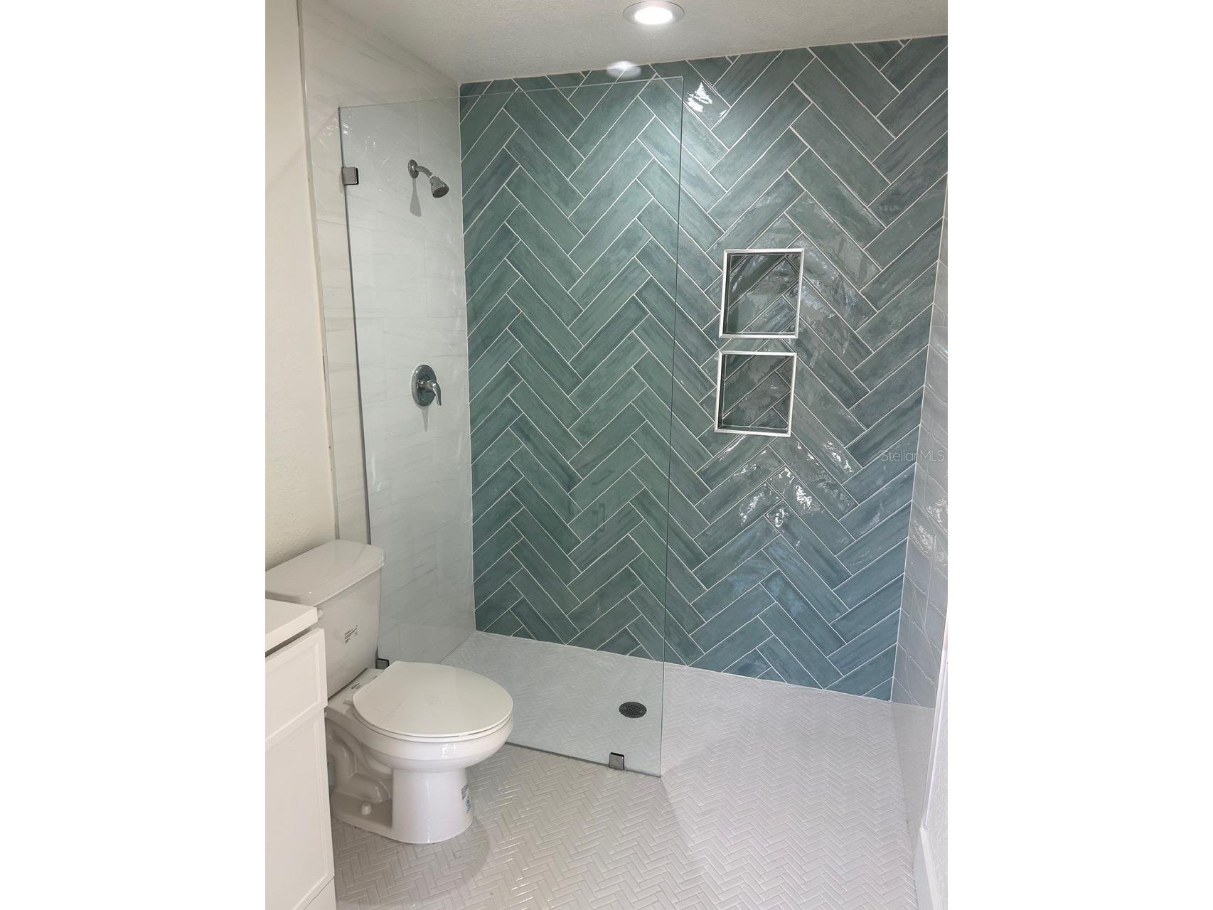 4140 14th Avenue S Saint Petersburg FL 33711 TB8412146 image12