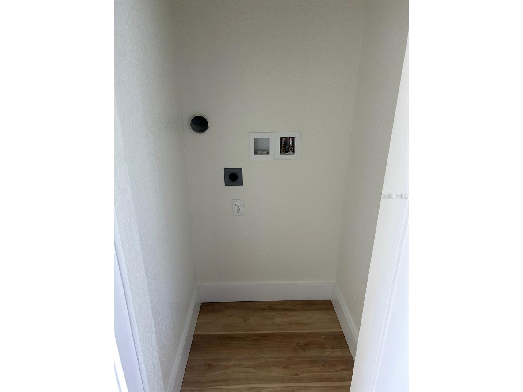 4140 14th Avenue S Saint Petersburg FL 33711 TB8412146 image16