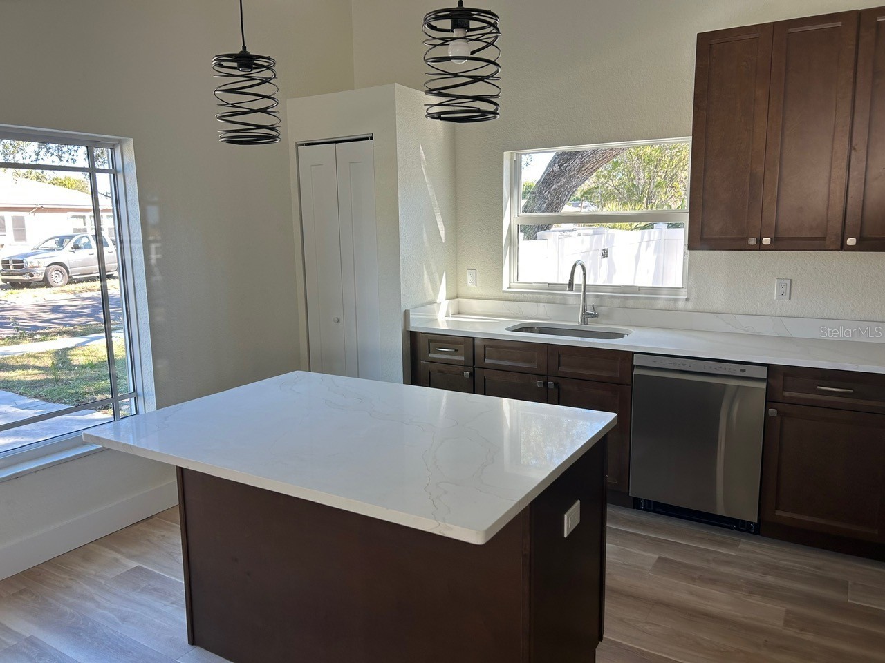 4140 14th Avenue S Saint Petersburg FL 33711 TB8412146 image4